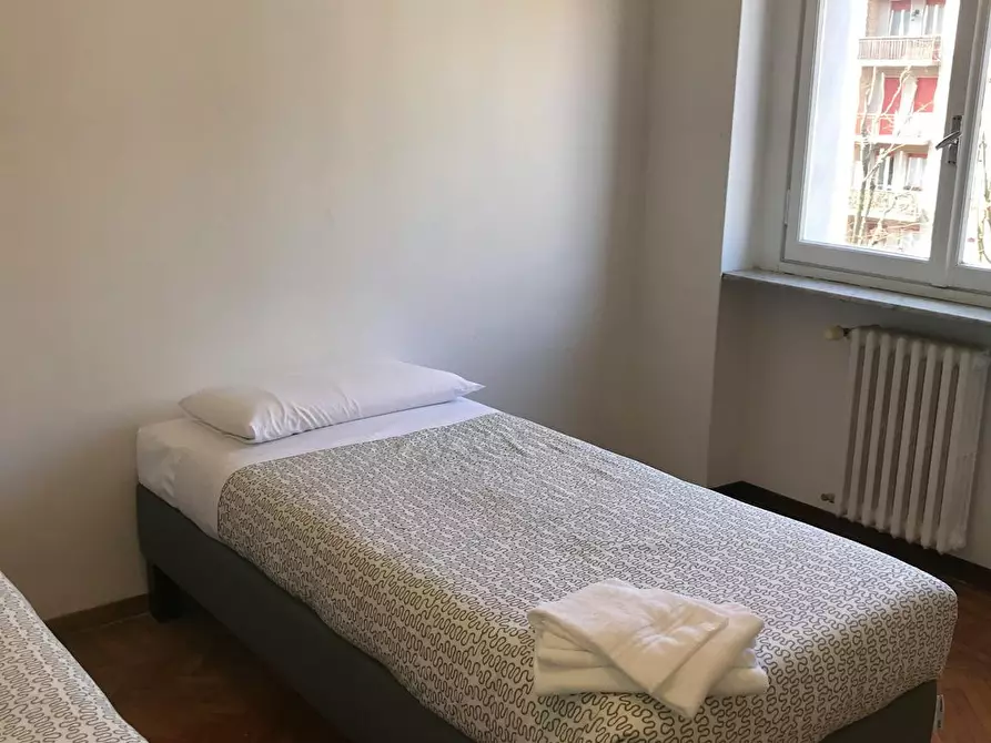 Immagine 4 di Camera in affitto  in Via Pisanello a Milano