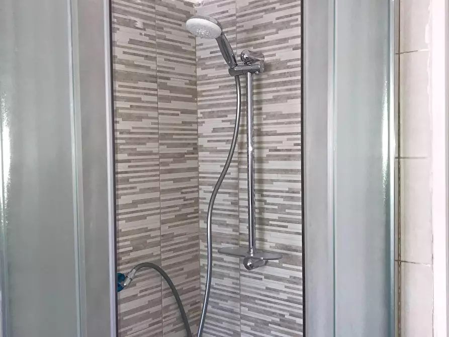 Immagine 9 di Camera in affitto  in Via Pisanello a Milano