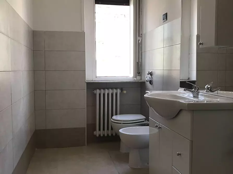 Immagine 7 di Camera in affitto  in Via Pisanello a Milano