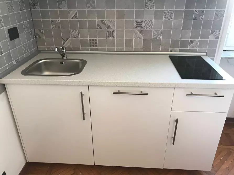 Immagine 6 di Camera in affitto  in Via Pisanello a Milano