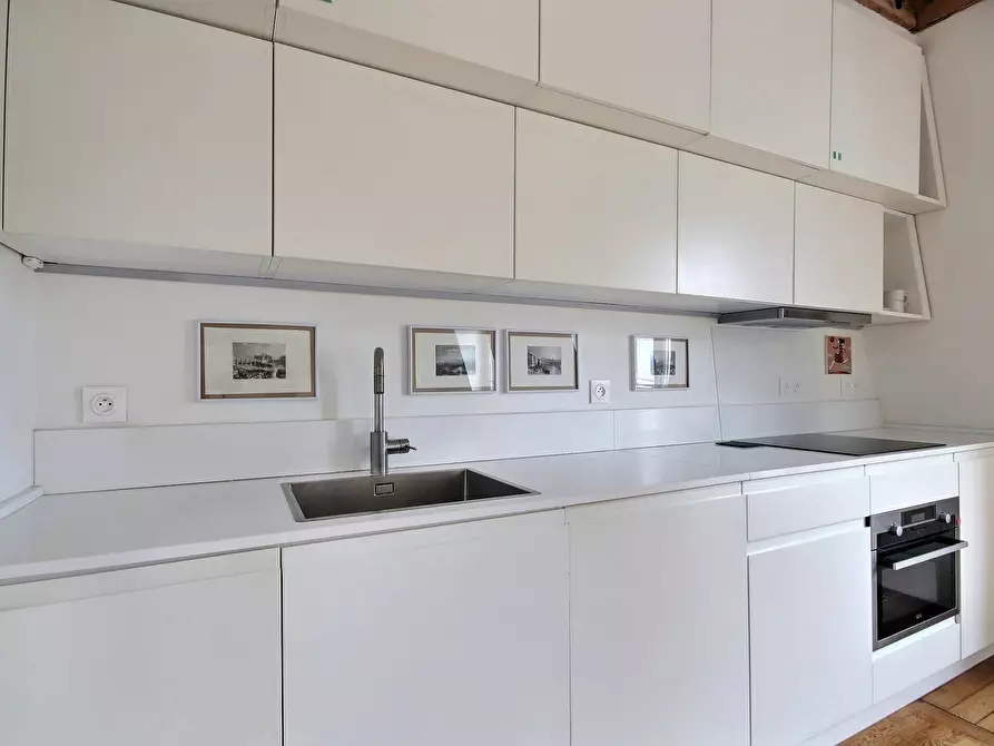 Immagine 9 di Appartamento in affitto  in Rue Nicolas Charlet a Paris