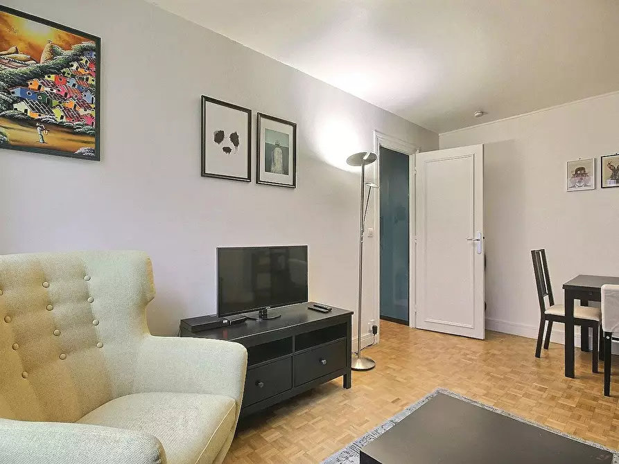 Immagine 4 di Appartamento in affitto  in Rue Dutot a Paris