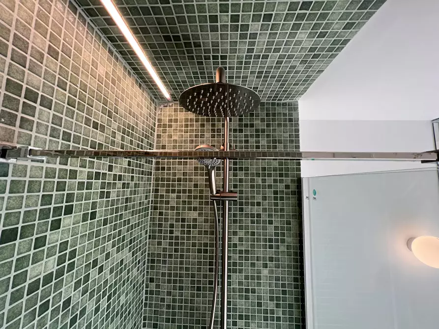 Immagine 6 di Casa indipendente in affitto  in Calle de Alfonso Fernández Clausells a Madrid