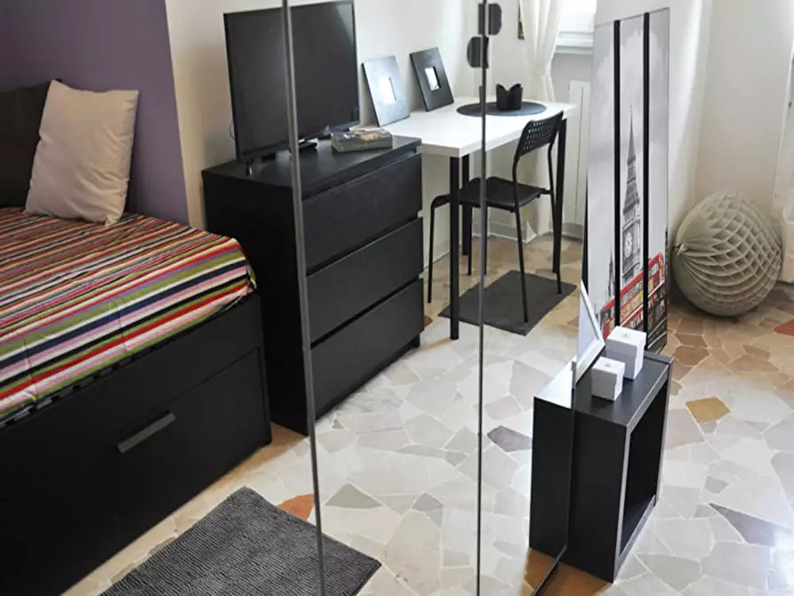 Immagine 4 di Camera in affitto  in Via Gaeta a Milano