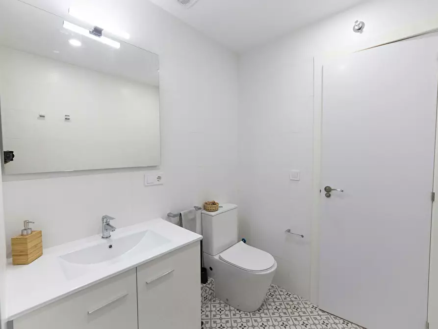 Immagine 9 di Camera in affitto  in Carrer de la Mare de Déu de Port a Barcelona