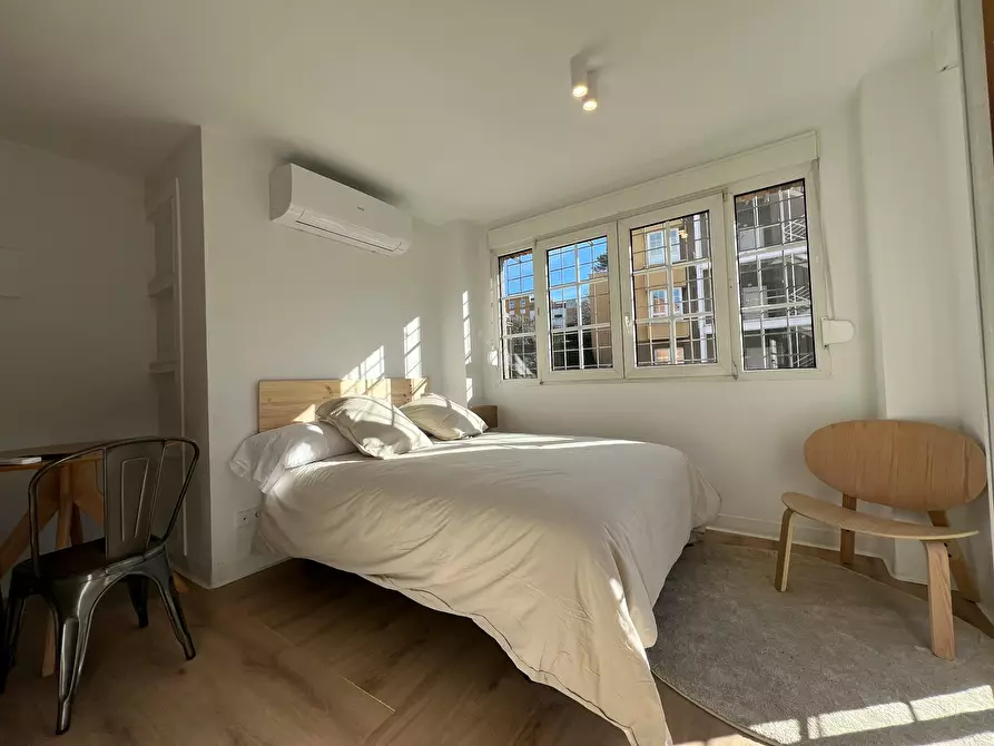 Immagine 3 di Casa indipendente in affitto  in Calle de Alfonso Fernández Clausells a Madrid