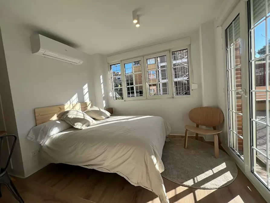 Immagine 2 di Casa indipendente in affitto  in Calle de Alfonso Fernández Clausells a Madrid