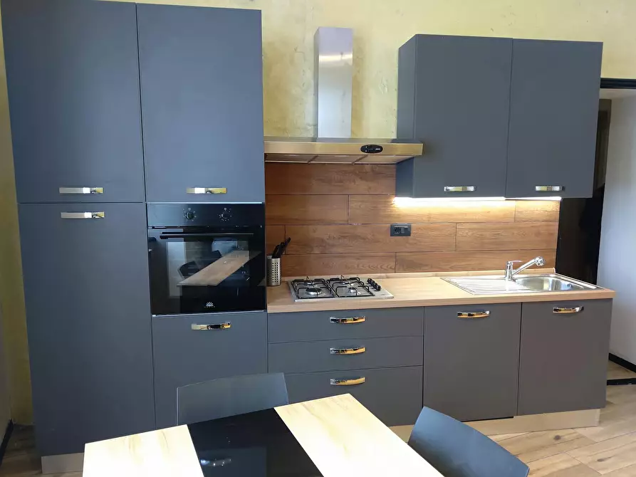 Immagine 8 di Camera condivisa in affitto  in Via Sesia a Torino