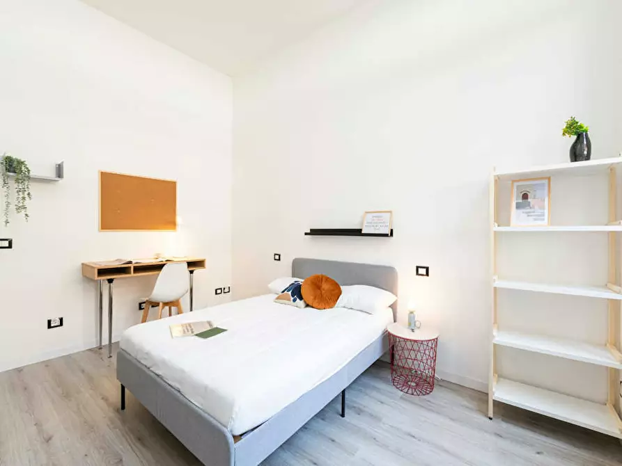 Immagine 1 di Camera in affitto  in Viale Col di Lana a Milano