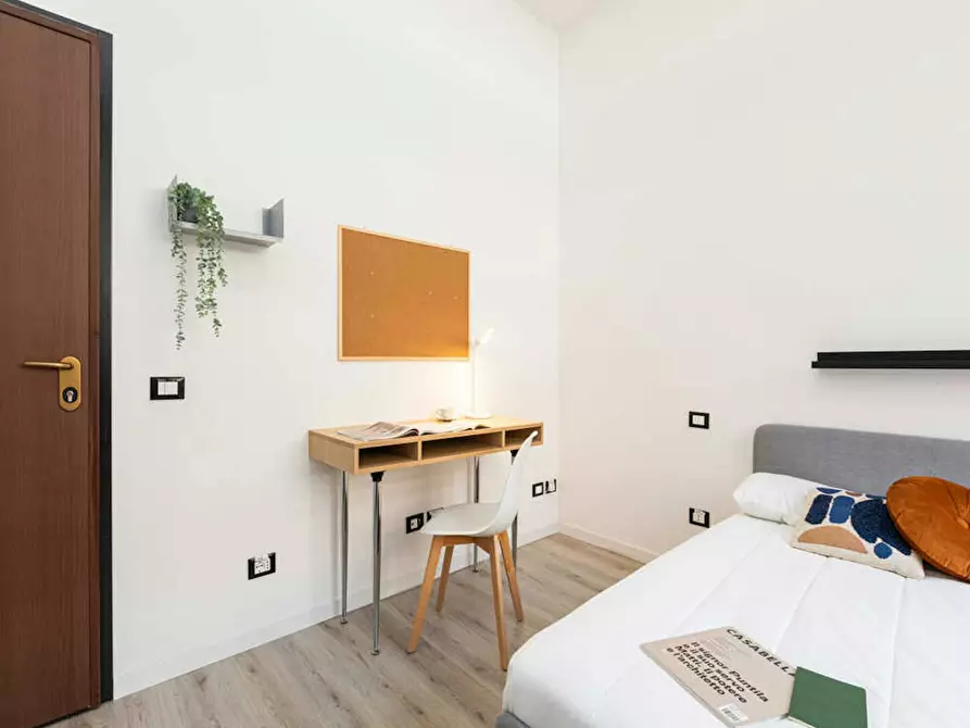 Immagine 7 di Camera in affitto  in Viale Col di Lana a Milano