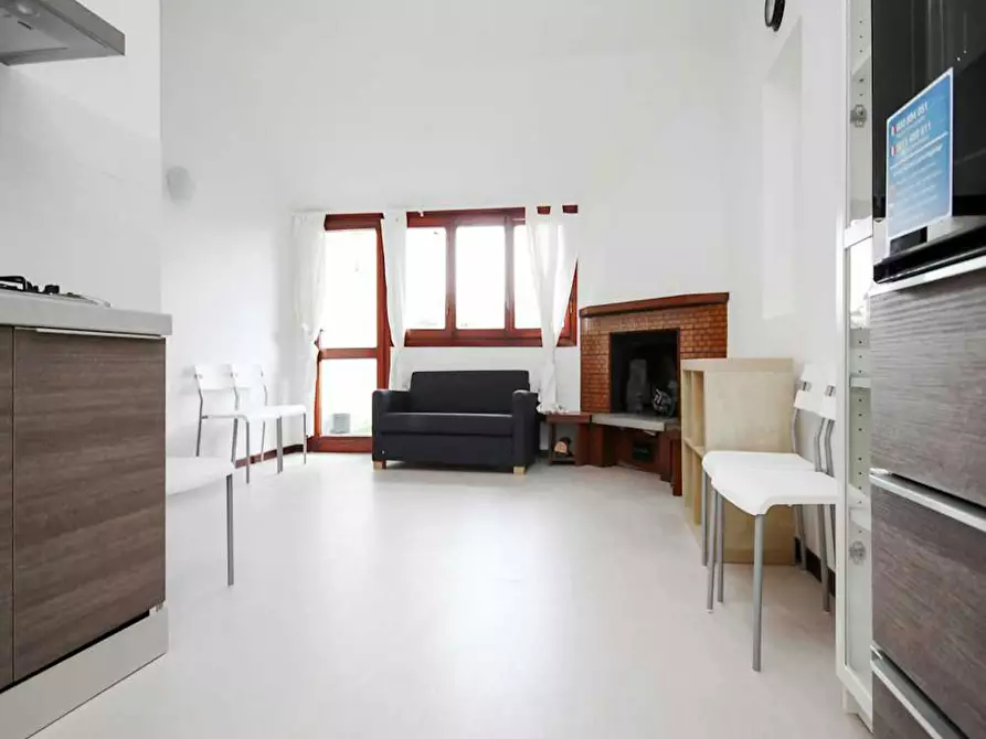 Immagine 3 di Camera in affitto  in Via Giovanni Pacini a Milano