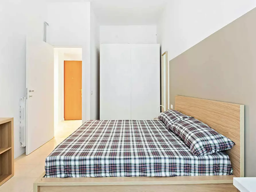 Immagine 3 di Camera in affitto  in Via Pantigliate a Milano