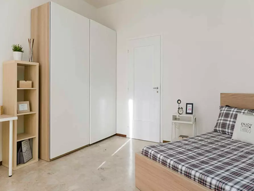 Immagine 6 di Camera in affitto  in Via dei Pioppi a Buccinasco