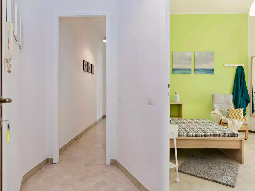 Immagine 10 di Camera in affitto  in Via dei Pioppi a Buccinasco