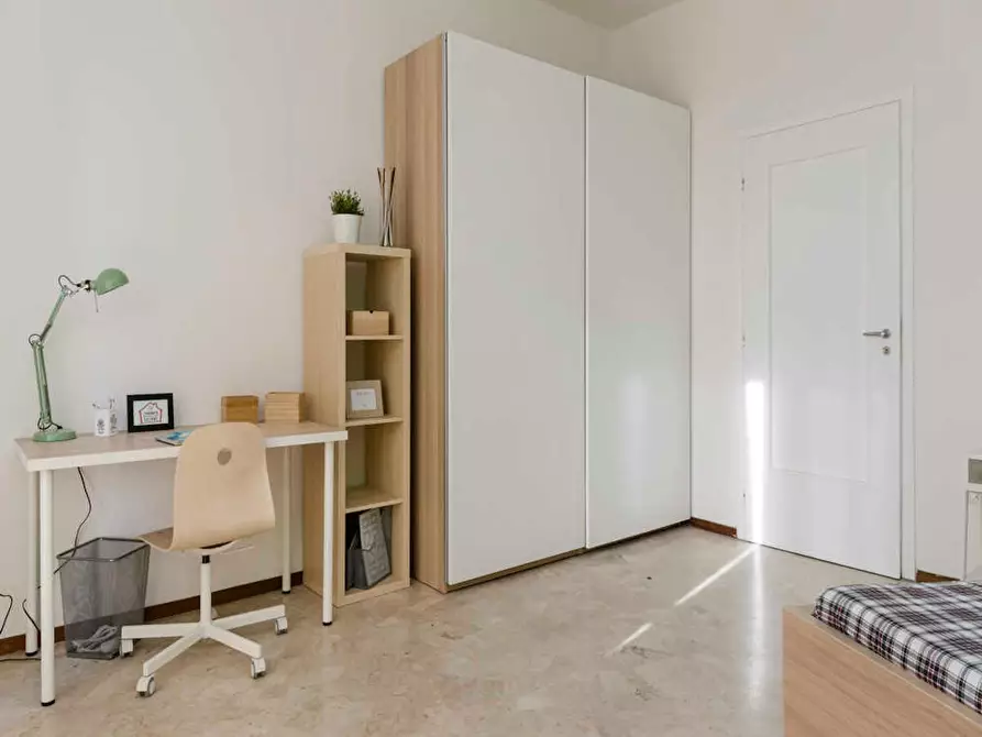 Immagine 7 di Camera in affitto  in Via dei Pioppi a Buccinasco