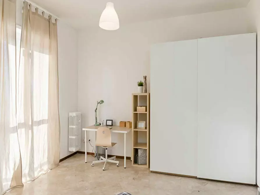 Immagine 5 di Camera in affitto  in Via dei Pioppi a Buccinasco