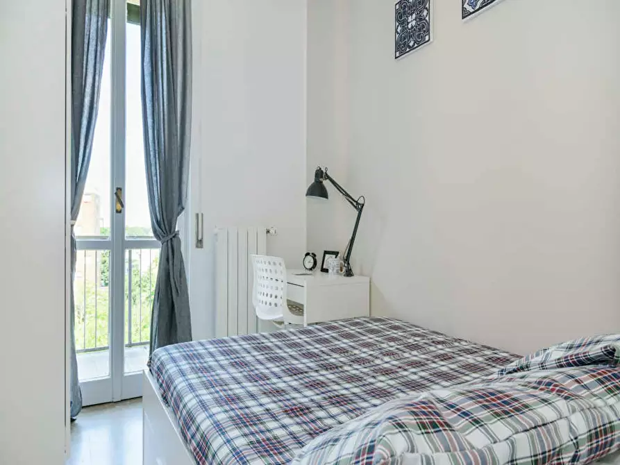 Immagine 2 di Camera in affitto  in Via Sulmona a Milano