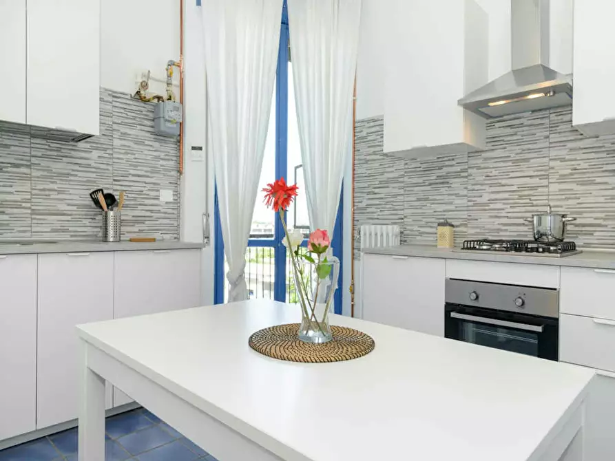 Immagine 9 di Camera in affitto  in Via Sulmona a Milano