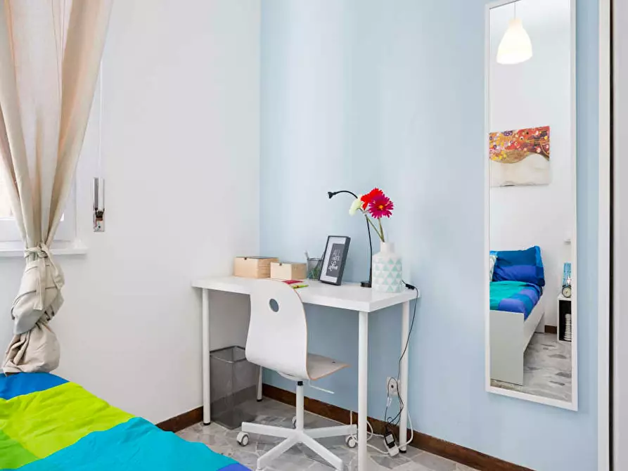 Immagine 5 di Camera in affitto  in Via Salvatore Barzilai a Milano