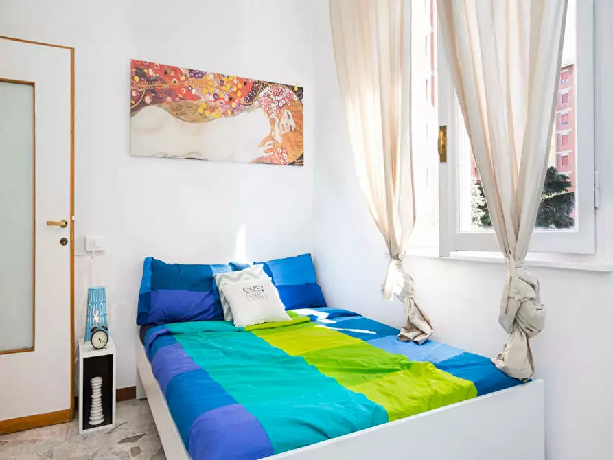 Immagine 2 di Camera in affitto  in Via Salvatore Barzilai a Milano