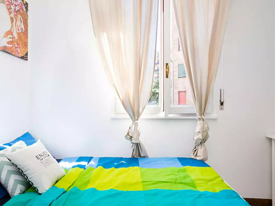 Immagine 3 di Camera in affitto  in Via Salvatore Barzilai a Milano