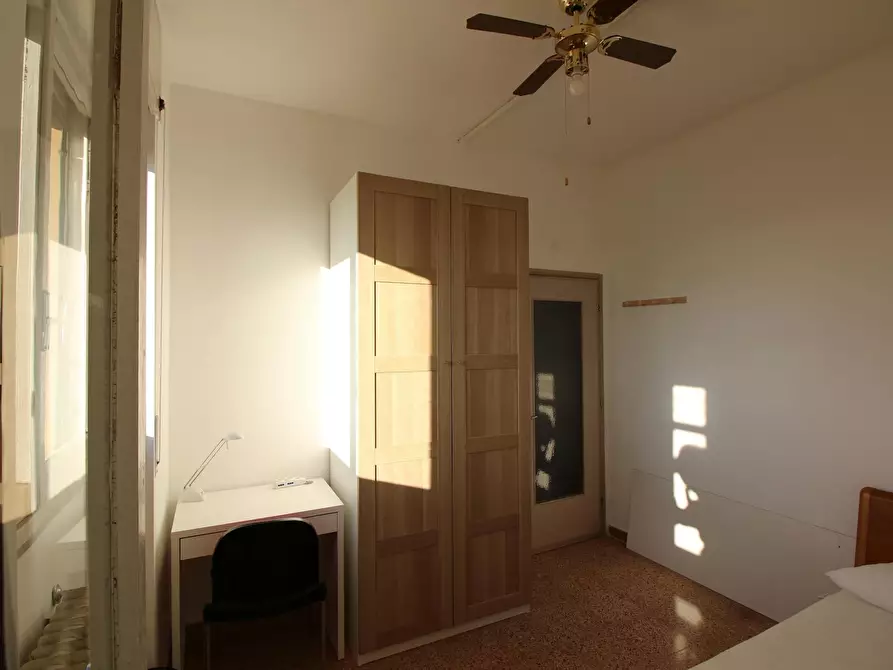 Immagine 3 di Camera in affitto  in Via Carlo Marx a Milano