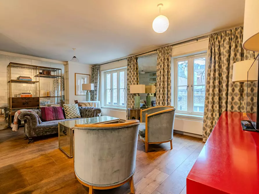 Immagine 7 di Appartamento in affitto  in Dunworth Mews a Kensington