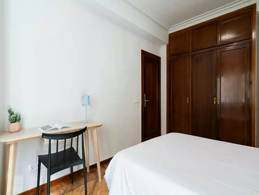 Immagine 7 di Camera in affitto  in Calle de Evaristo San Miguel a Madrid