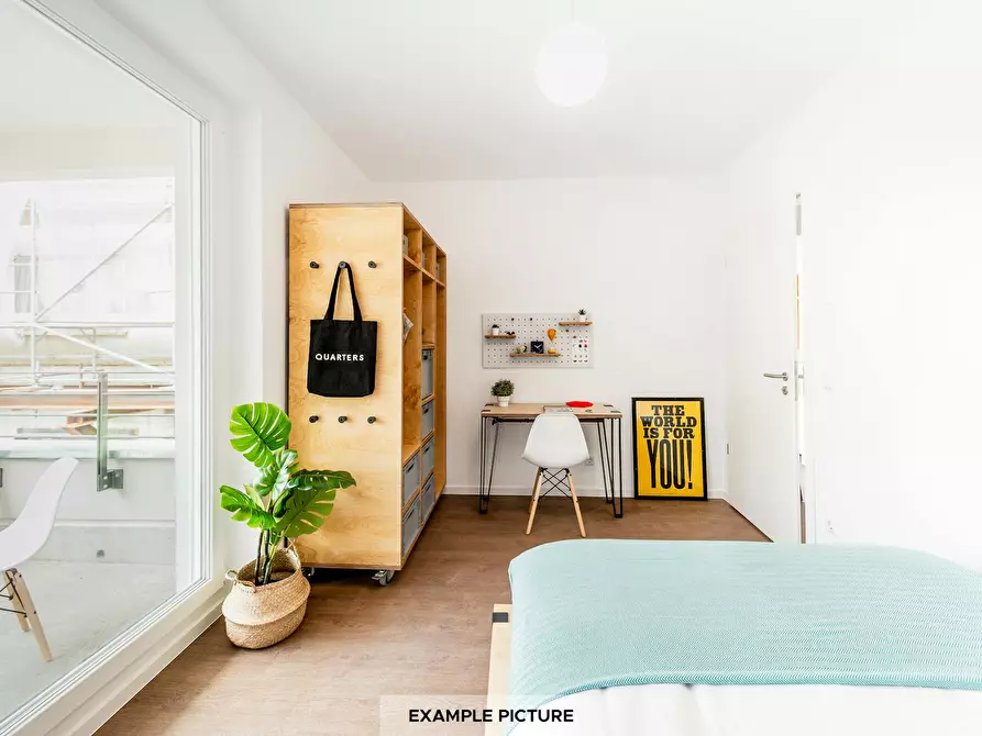 Immagine 2 di Camera in affitto  in Klara-Franke-Straße a Berlin
