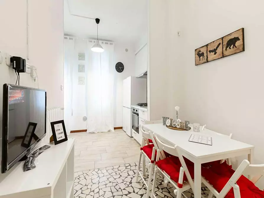 Immagine 9 di Camera in affitto  in Via Cairoli a Bologna