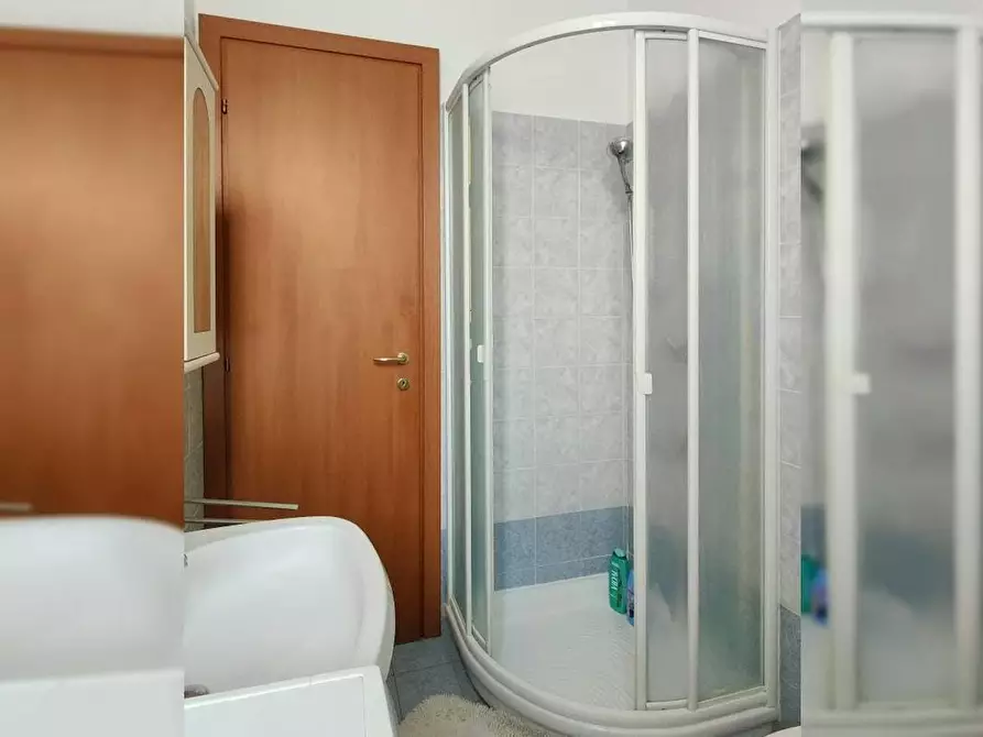 Immagine 5 di Appartamento in affitto  in Via Caccialepori a Milano