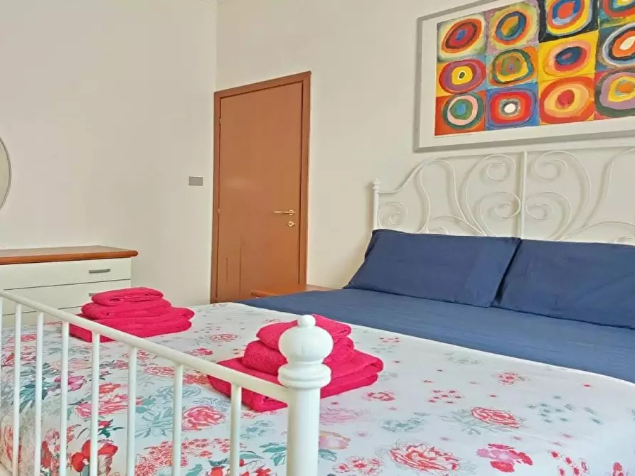 Immagine 2 di Appartamento in affitto  in Via Caccialepori a Milano