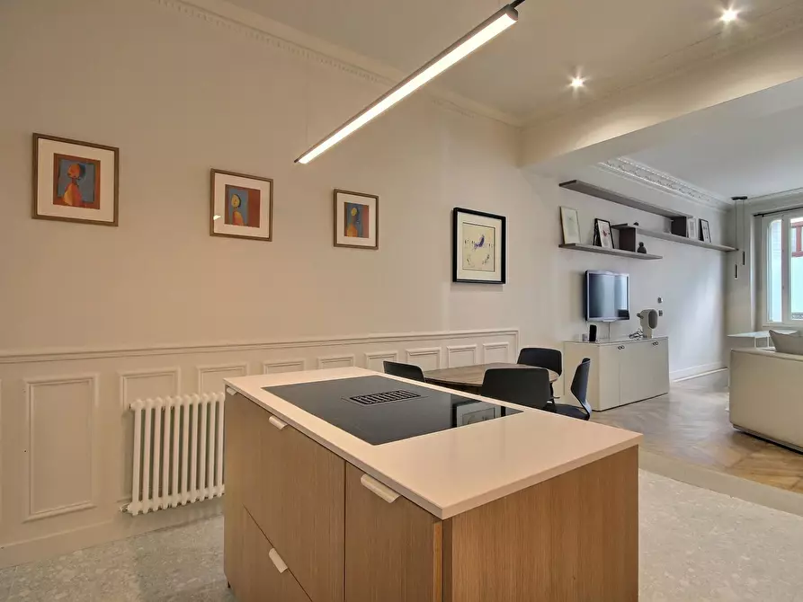 Immagine 10 di Appartamento in affitto  in Rue Steinlen a Paris 18
