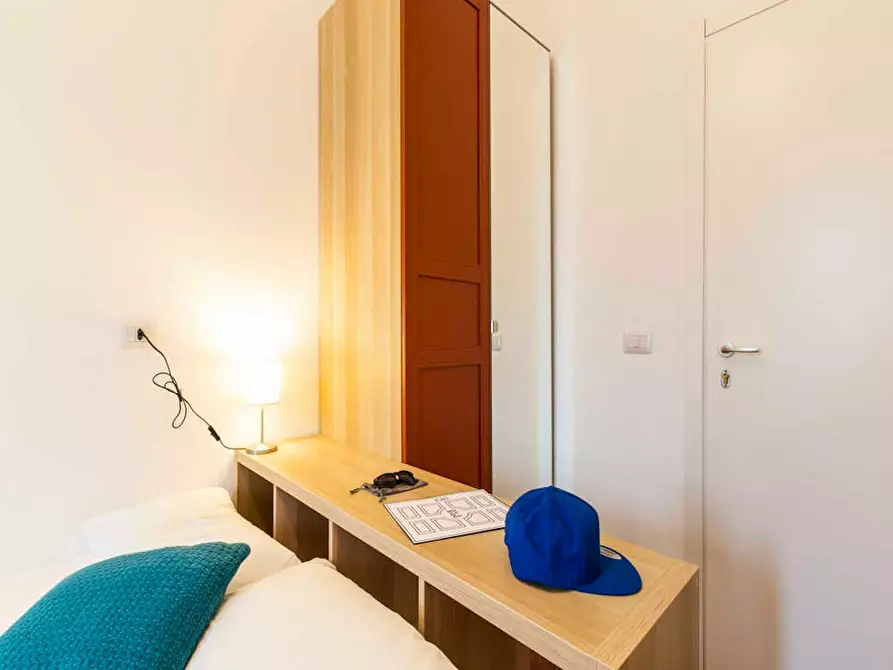 Immagine 5 di Camera in affitto  in Via Paolo Bassi a Milano