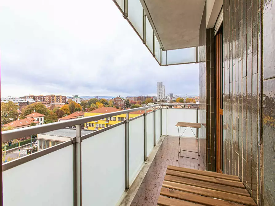 Immagine 9 di Camera in affitto  in Viale Sondrio a Milano