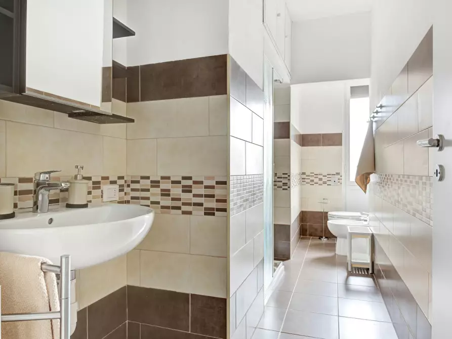 Immagine 2 di Camera in affitto  in Via Stromboli a Milano