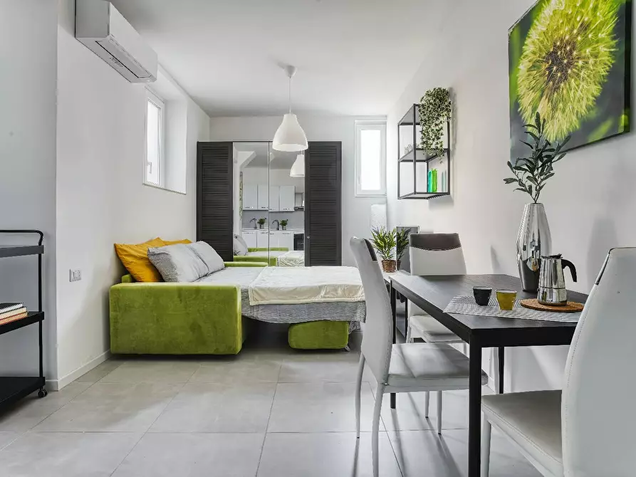 Immagine 4 di Appartamento in affitto  in Via Giovanni Battista Cassinis a Milano