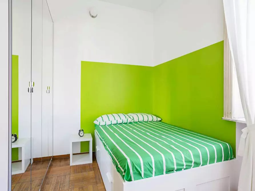 Immagine 1 di Camera in affitto  in Viale Tunisia a Milano