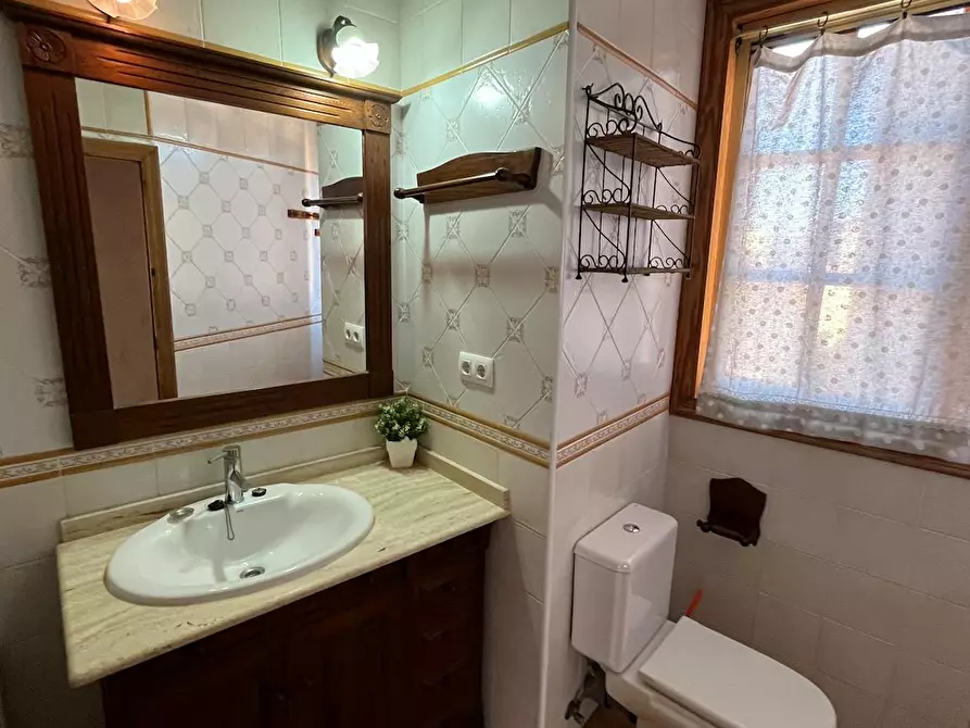 Immagine 5 di Camera in affitto  in Calle Torre de Romo a Murcia