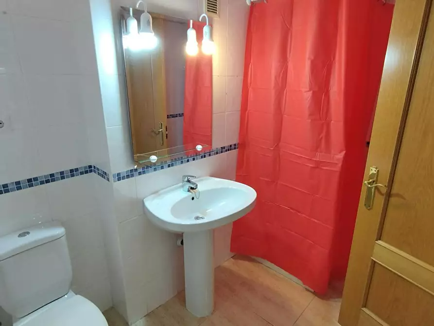 Immagine 4 di Camera in affitto  in Calle San Leandro a Murcia