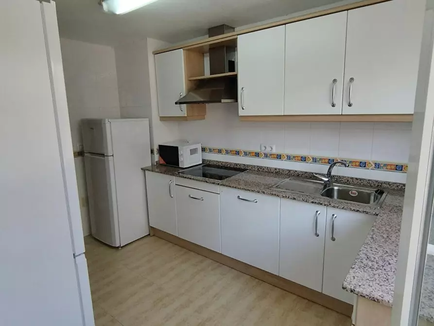 Immagine 3 di Camera in affitto  in Calle San Leandro a Murcia