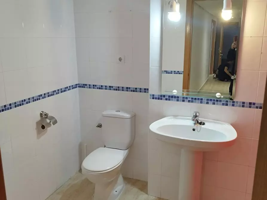 Immagine 5 di Camera in affitto  in Calle San Leandro a Murcia