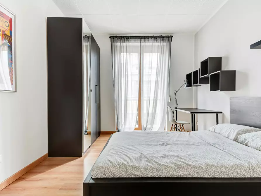 Immagine 4 di Camera in affitto  in Via Stromboli a Milano