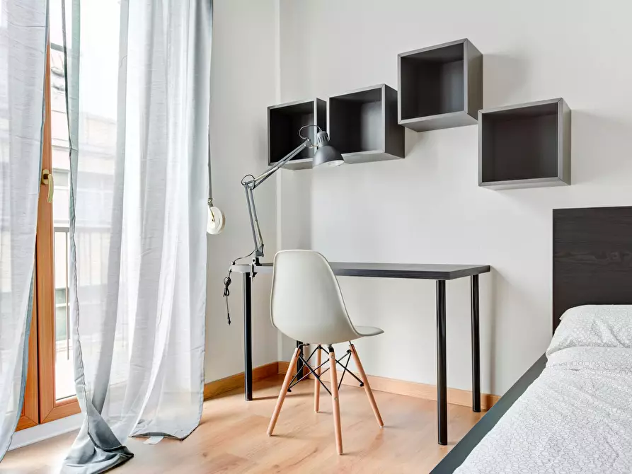 Immagine 5 di Camera in affitto  in Via Stromboli a Milano