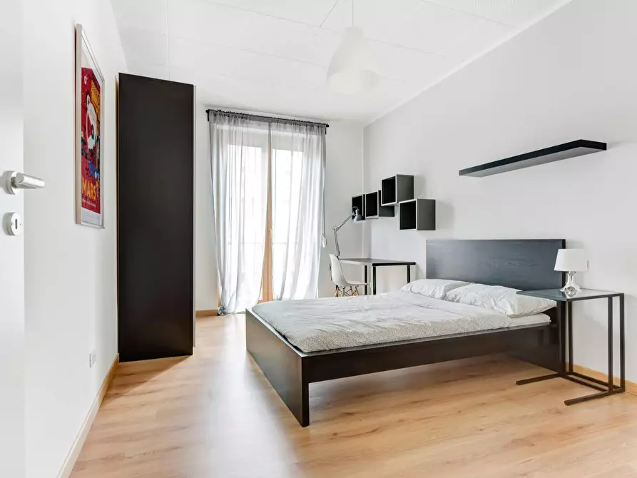 Immagine 2 di Camera in affitto  in Via Stromboli a Milano