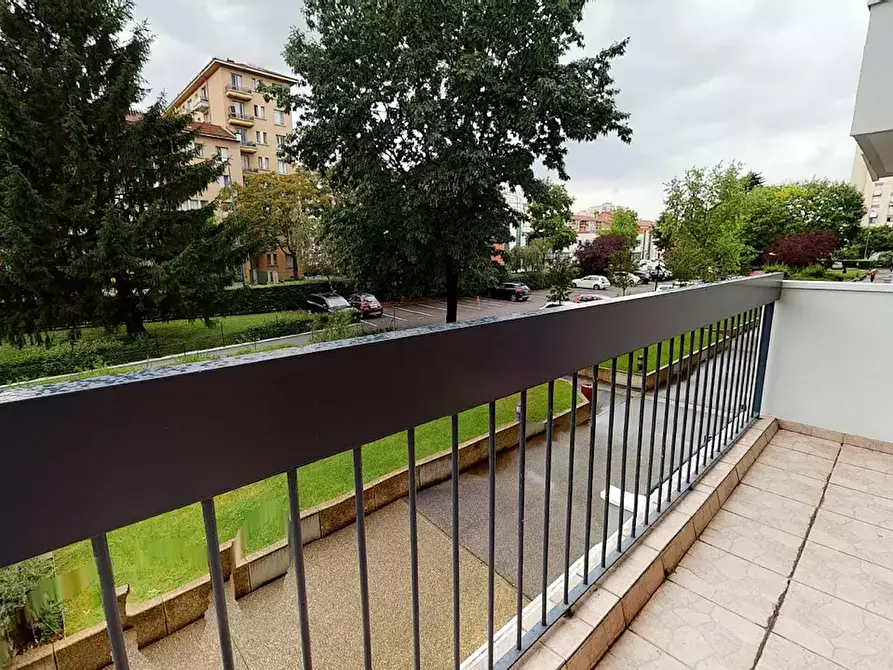 Immagine 8 di Camera in affitto  in Avenue Auguste Blanqui a Villeurbanne