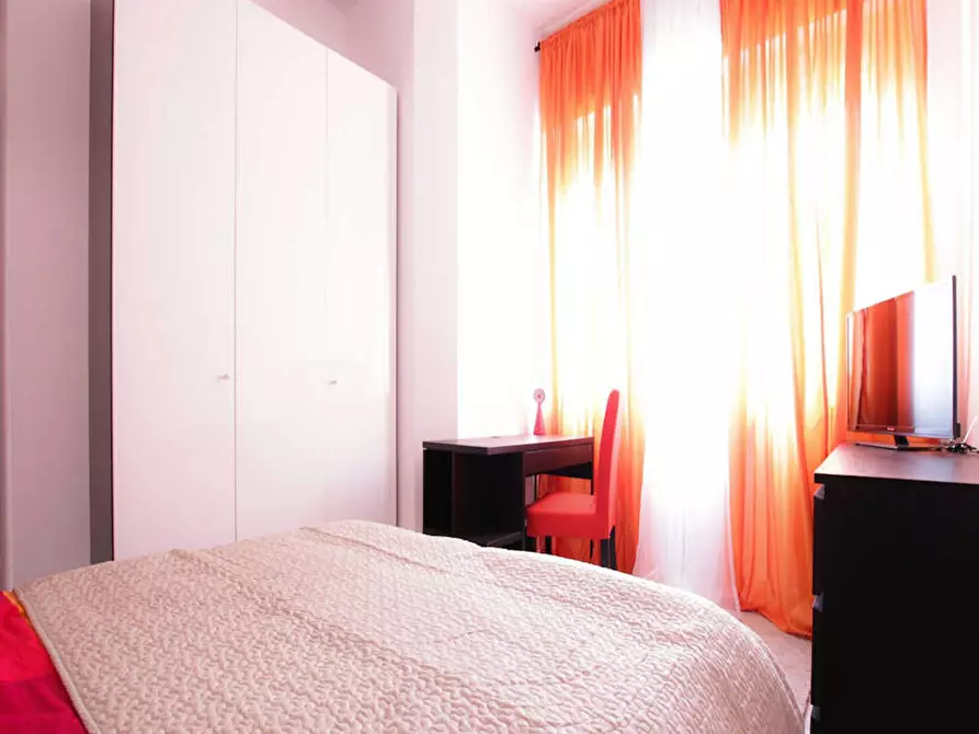 Immagine 1 di Camera in affitto  in Viale Ortles a Milano