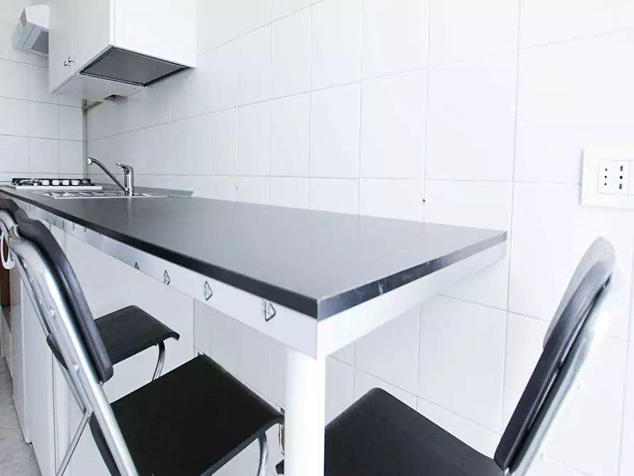 Immagine 8 di Camera in affitto  in Viale Ortles a Milano