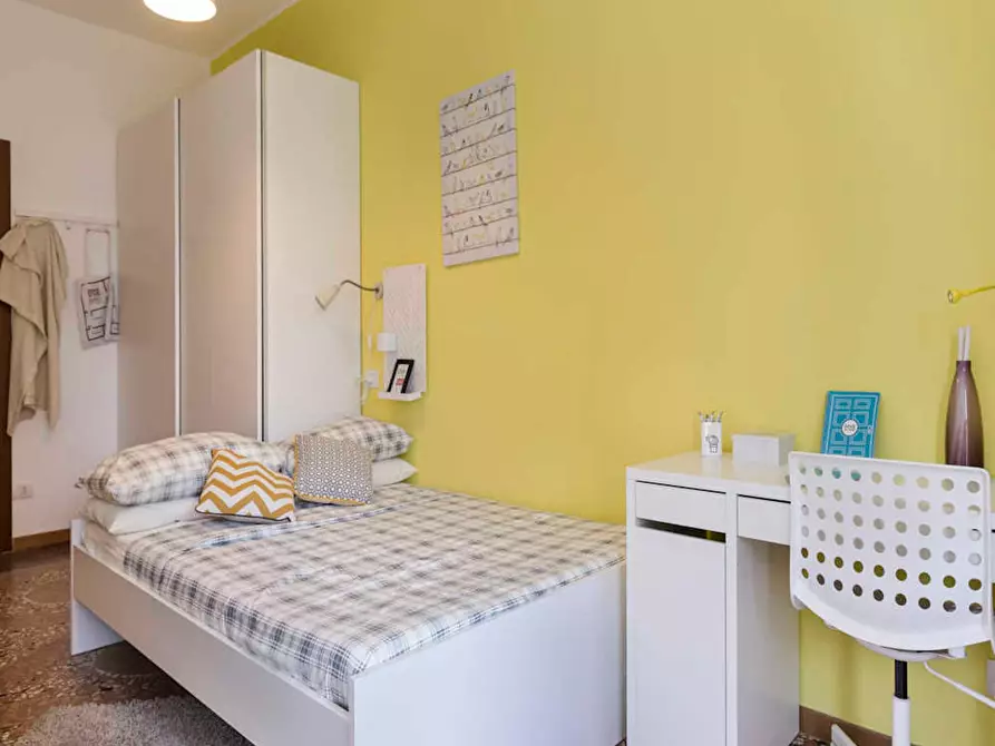 Immagine 7 di Camera in affitto  in Viale Giovanni Vicini a Bologna