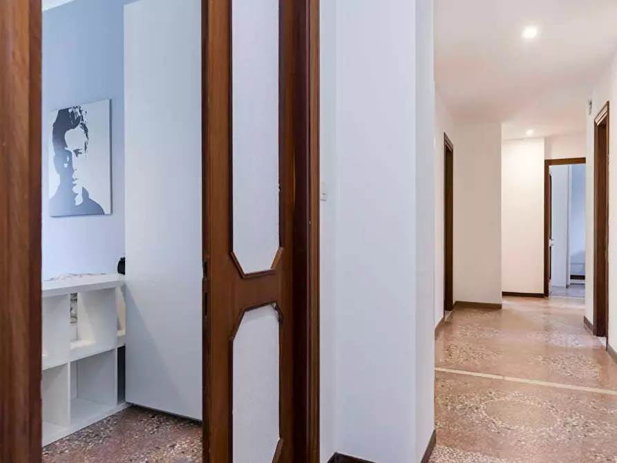 Immagine 10 di Camera in affitto  in Viale Giovanni Vicini a Bologna